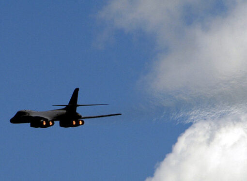 Marea Britanie a aplicat prima serie de lovituri aeriene în Irak