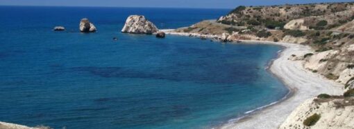 Cyprus goes to rescue 300 stranded in boat off Paphos