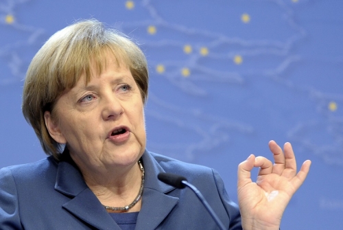 Angela Merkel: Multiculturalismul e ”o iluzie”, imigranţii să asimileze total valorile germane