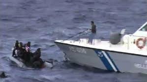 Paza de Coasta din Grecia, acuzata ca a scufundat intentionat o barca plina cu imigranti. Imaginile dramatice au fost filmate