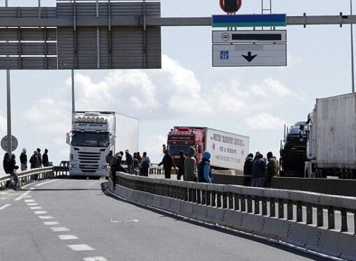 Valuri de migranti traverseaza balcanii, spre Vestul Europei