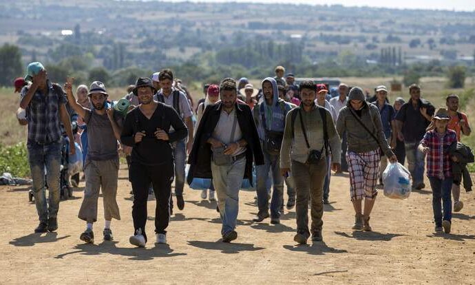 Criza migrantilor se agraveaza.  7.000  dintre acestia au ajuns in Serbia
