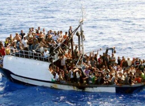 Peste 100.000 de imigranţi au ajuns în Uniunea Europeană în iulie