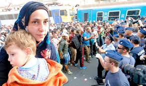Tarile europene isi “paseaza” imigrantii. Ungaria a permis trenurilor cu refugiati sa plece in ciuda regulilor Schengen