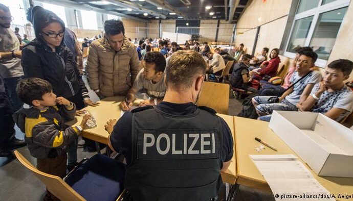 Germania începe să deporteze imigranţi din ţările balcanice