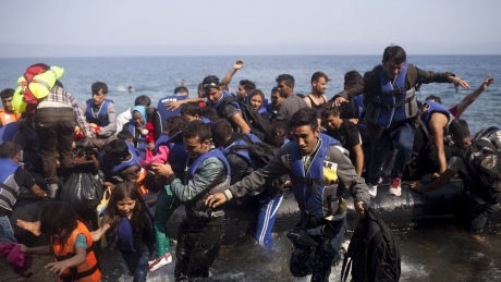 Turcia a reţinut în patru zile 3.000 de imigranţi pregătiţi să traverseze Marea Egee pentru a ajunge în Grecia