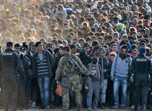 Peste un milion de refugiati au intrat in Europa in 2015. Cati dintre ei au murit pe drum: “Migratia trebuie sa fie legala”