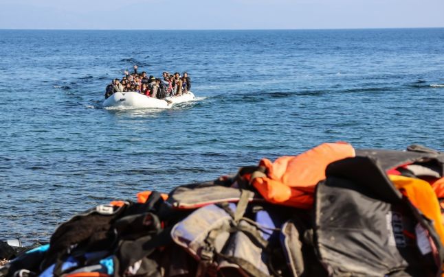 Vremea rea nu opreşte fluxul de imigranţi