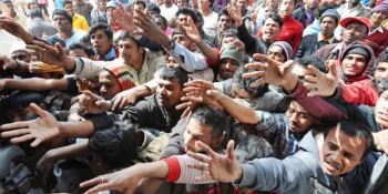 Numărul migranţilor şi refugiaţilor ajunşi în Europa se apropie de un milion