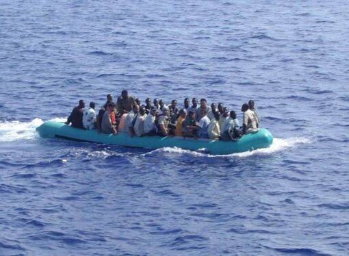 Doi migranţi care au încercat să ajungă în Europa din Libia au murit, zece sunt daţi dispăruţi şi 108 au fost salvaţi pe mare