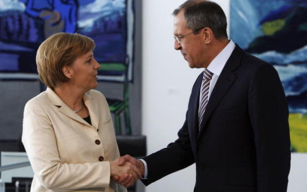 Rusia acuza Germania ca a vrut sa musamalizeze violul fetei din Berlin. Agresorii, “de origine araba, vorbeau prost germana”
