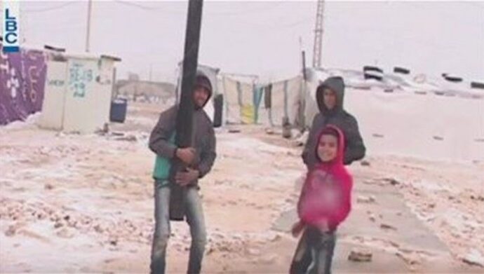 Liban: Mii de refugiati care traiesc in tabere improvizate, afectati de viscol