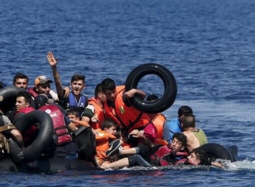 Zeci de imigranţi s-au înecat în Marea Egee