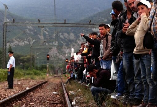 Premierul bulgar cere închiderea imediată a frontierelor externe ale UE pentru a opri valul de migranţi
