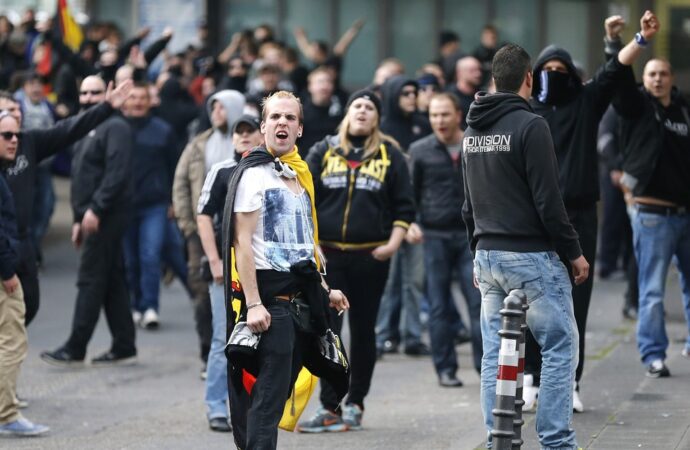 Violenţe într-un oraş din Polonia, după ce un localnic a fost ucis de mai mulţi imigranţi