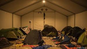 Grecia dă asigurări că va finaliza construcţia centrelor pentru imigranţi până pe 15 februarie