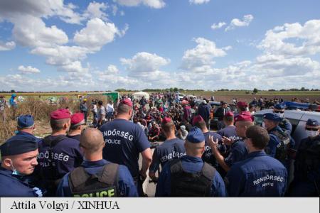 Prezenţa migranţilor la graniţa ungaro-sârbă este în creştere, afirmă consilierul premierului ungar pentru securitate internă