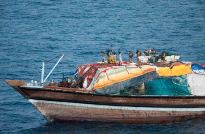 Ankara şi Berlinul cer operaţiuni NATO în largul Turciei, împotriva traficanţilor de imigranţi