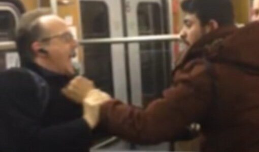 Pensionari agresaţi de imigranţi
