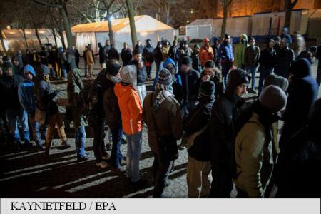 Unul din opt migranţi ajunşi în Germania dispare după ce este înregistrat de autorităţi