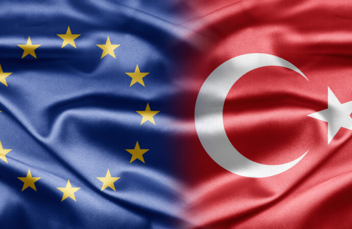 CRIZA IMIGRANŢILOR: UE cere Turciei măsuri URGENTE pentru oprirea imigranţilor care se îndreaptă spre Grecia