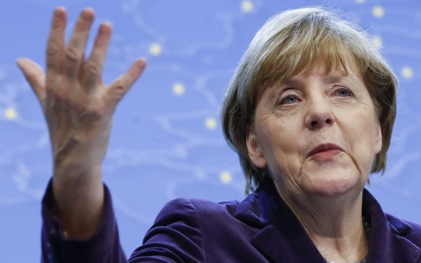 Angela Merkel nu respinge primirea mai multor migranti in UE. “Bunastarea si conditiile noastre de viata ne permit”