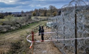 Ungaria a început construirea gardului anti-imigranți la granița cu România