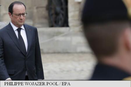 Migranţi: “Nu se pune problema să se întâmple din nou în 2016 ce s-a petrecut în 2015” (François Hollande)