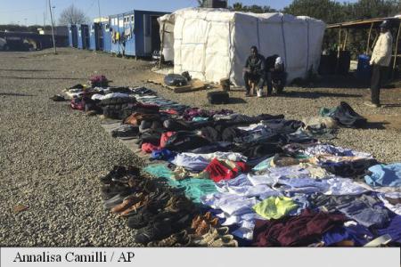 Medici fără Frontiere: Aproximativ 10.000 de imigranţi trăiesc în condiţii subumane în Italia