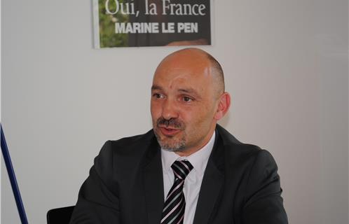 Politician francez: Imigranţii care vin în Europa sunt “egoişti” şi “laşi”