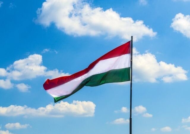 Sondaj: 77% dintre unguri sunt impotriva cotelor obligatorii de imigranti