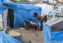 Incaierare intre migranti afgani si sudanezi in “Jungla” din Calais, 40 de persoane au fost ranite