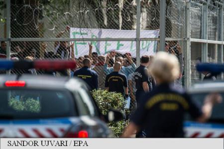 Austria vrea să ajute Ungaria să îşi protejeze frontierele în criza imigranţilor