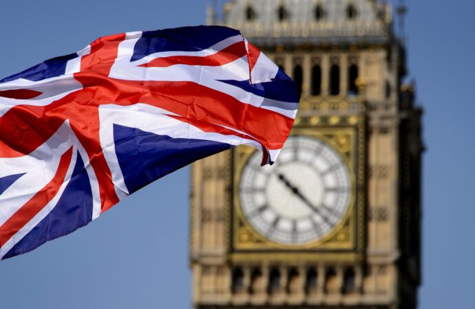 Reforma britanică a azilului încalcă dreptul internațional, denunță UNHCR / Ce prevede textul de lege: diferențiere clară între migranții legali și ilegali