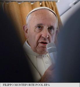 Papa Francisc se implică în problema migranţilor