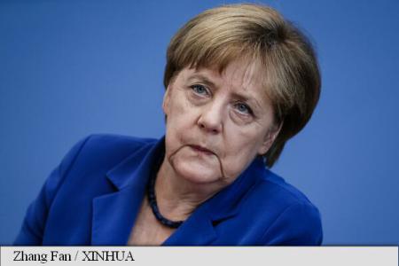 Merkel a admis că Germania şi UE au făcut greşeli în ceea ce priveşte criza refugiaţilor