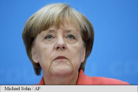 Angela Merkel insistă pe lângă regele Marocului să grăbească repatrierea propriilor cetăţeni imigranţi ilegali
