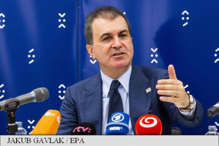 Turcia va continua să aplice acordul cu UE privind migraţia
