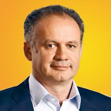 PREŞEDINTELE SLOVACIEI: “Cotele obligatorii de imigranţi sunt o temă politică moartă”