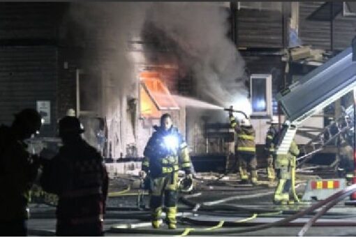 Incendiu la un centru pentru refugiati din Stockholm. 40 de persoane au fost evacuate