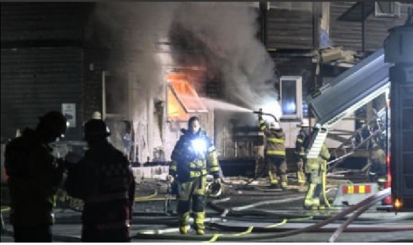 Incendiu la un centru pentru refugiati din Stockholm. 40 de persoane au fost evacuate