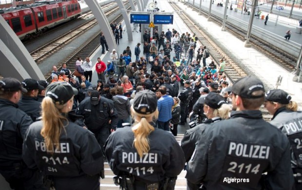 Austria va trimite poliţişti în Serbia pentru a ajuta această ţară în combaterea imigraţiei ilegale