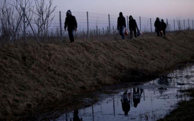 Rutele şi reţelele de traficanţi la care apelează emigranţii din Orientul Mijlociu care tranzitează România