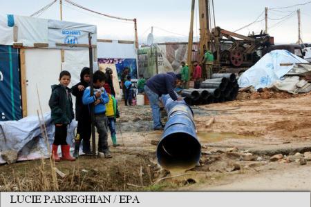 ONU: Peste 180.000 de copii sirieni refugiați în Liban au fost nevoiți să renunțe la școală