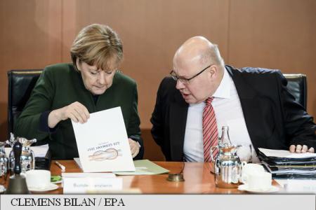 Germania intenționează să expulzeze în 2017 un număr record de solicitanți de azil respinși