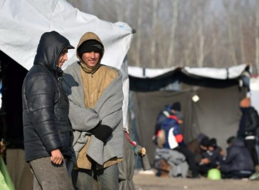 Decizia Ungariei de a ţine refugiaţii în containere, aspru criticată de Amnesty International