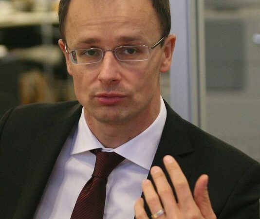 Peter Szijjarto: ‘Doar puţini dintre migranţi sunt refugiaţi; Trebuie să ne protejăm graniţele’
