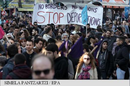 Grecia: Manifestație pro-refugiați și împotriva acordului UE-Turcia