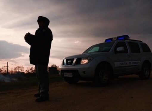 Peste 50 de migranti asiatici care incercau sa intre in tara ilegal, prinsi la frontiera cu Serbia