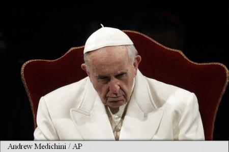 Papa Francisc avertizează că închiderea Europei pentru migranți este o sinucidere